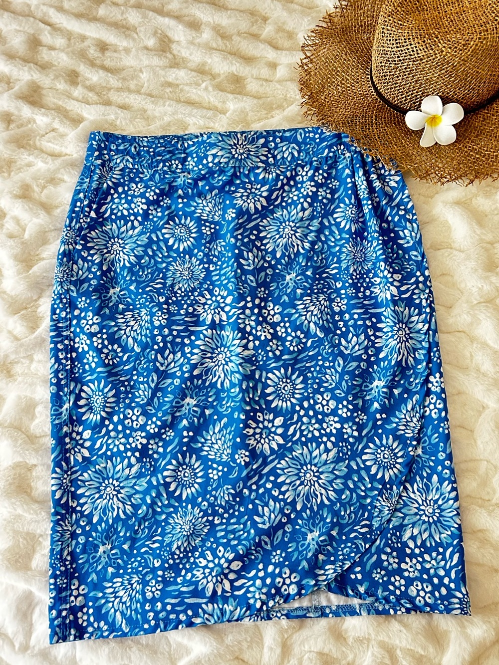 Rip Skirt Hawaii Floral Print Velcro Skirt Medium Length 3 Like New